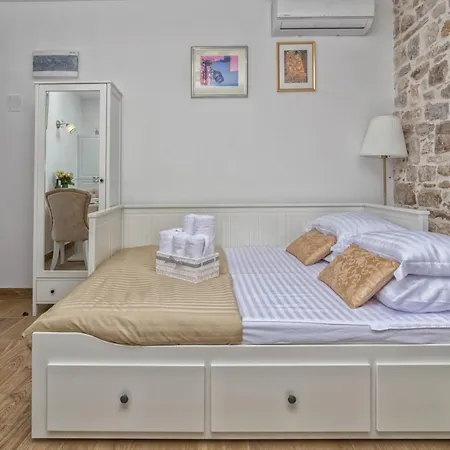 Apartamento Nono And Nona In Diocletians Palace